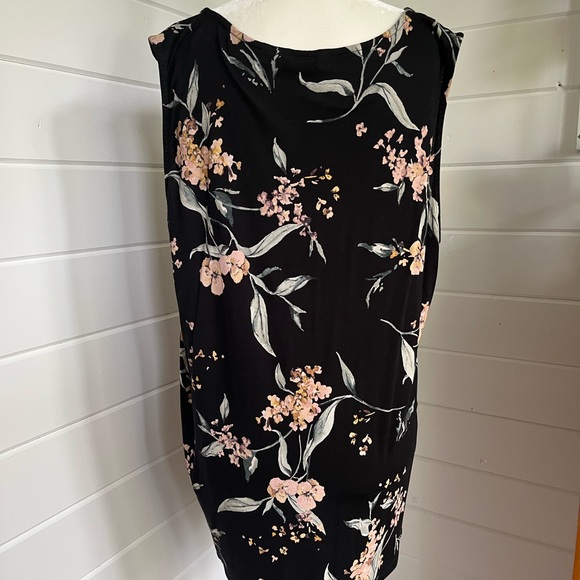 Reitman’s Size XL Sleeveless/V-neck Floral top, EUC - Picture 6 of 15